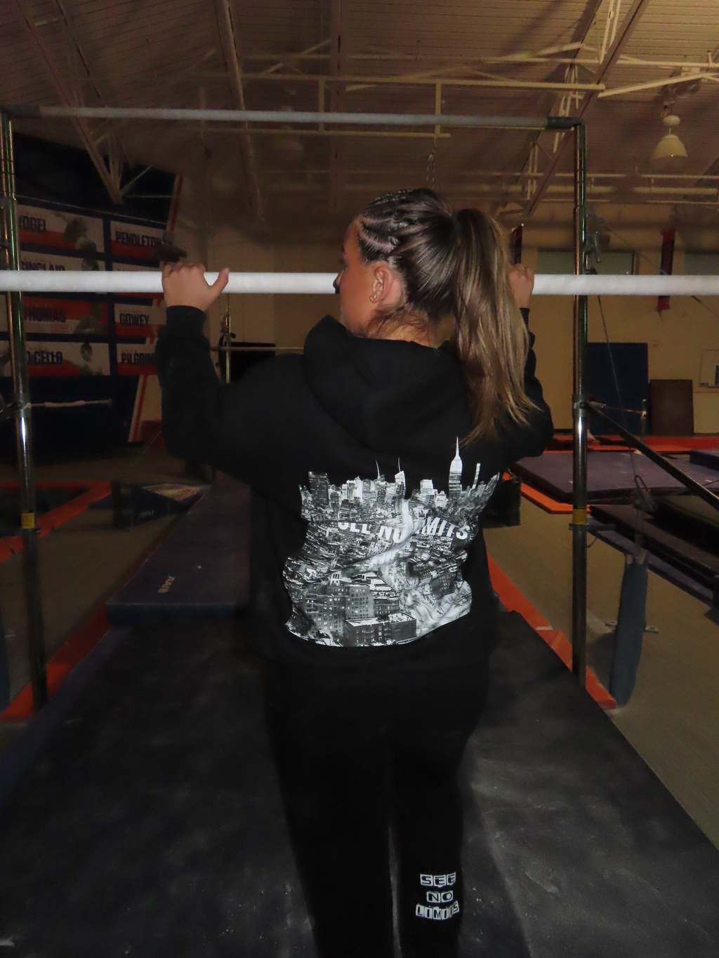 NYC Skyline Black Heavyweight Sweatsuit